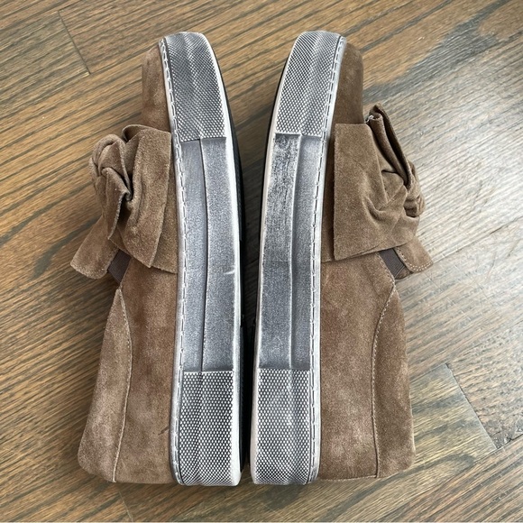 Tejus Collection Suede Bow Shoes - Picture 5 of 10